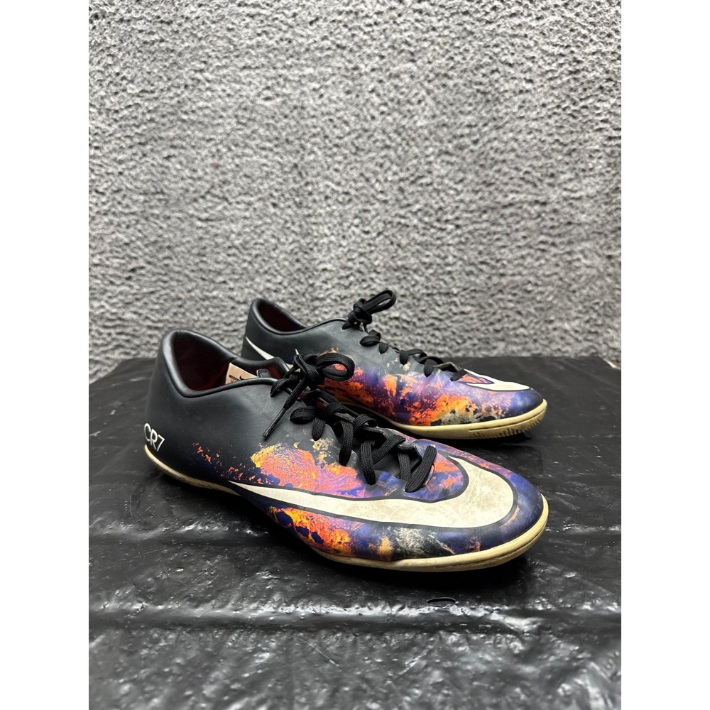 Nike Mercurial Victory V CR7 Indoor Soccer Shoes Savage 684875-018 Size 10.5 US